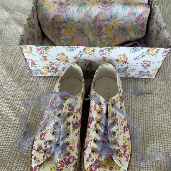 LoveShackFancy x Superga - Picture 2 of 5